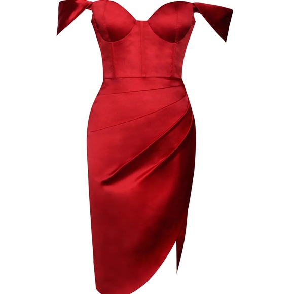 Miss Circle Satin Red Hedy Dress / Size: M (6-8) - Picture 5 of 8